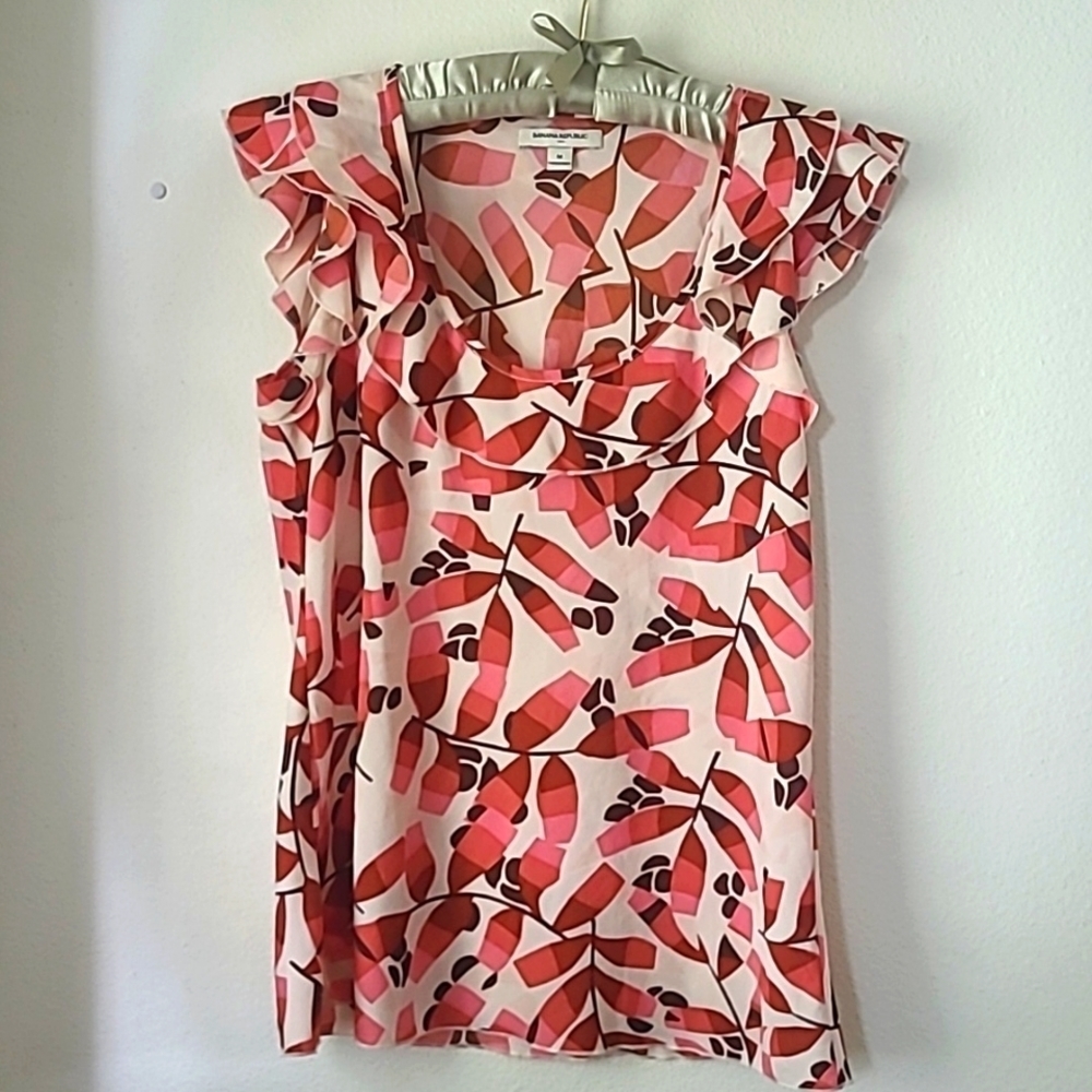 Banana Republic Medium sleeveless blouse